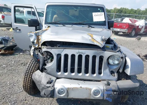 2015 Jeep Wrangler Sahara из США, поврежденный, VIN 1C4AJWBG7FL771190